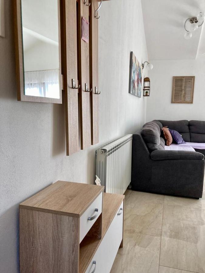 Apartment Andjela Starigrad Paklenica Exterior photo